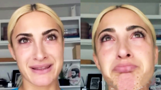 apogoiteymevi-i-ioanna-toyni-me-tin-plastiki-sti-myti-tis-chreiazetai-na-tin-xanakano-4740