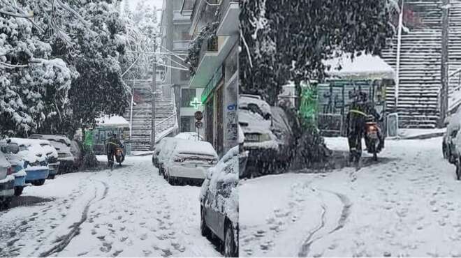 dianomeas-anevazei-me-ta-cheria-to-michanaki-gia-na-paradosei-kafe-mesa-sta-chionia-sta-exarcheia-109898