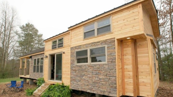 sto-stinoyn-se-3-meres-einai-37-tm-choraei-aneta-7-atoma-kai-to-esoteriko-toy-einai-polyteles-san-soyita-26409