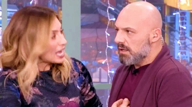 den-tha-xanamiliso-pote-gi-amp-8217-autov-i-symperifora-toy-nikoy-moytsina-ekane-exalli-tin-maria-iliaki-42821