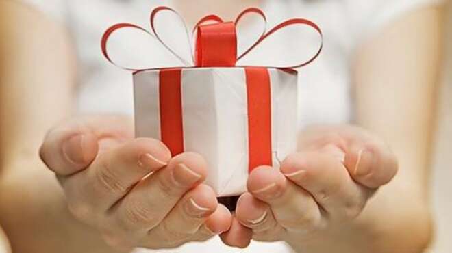 eortologio-poioi-giortazoyn-simera-megali-triti-27-aprilioy-91938