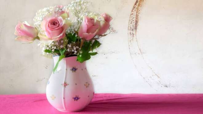 eortologio-poioi-giortazoyn-simera-paraskeyi-12-martioy-107062