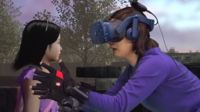 mitera-xana-synanta-tin-kori-tis-poy-efyge-apo-ti-zoi-meso-eikonikis-pragmatikotitas-51396