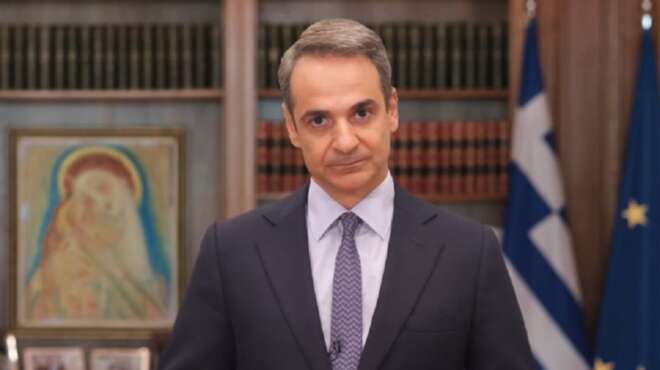 mitsotakis-oi-neoi-ellines-anti-na-psachnoyn-doyleia-sto-dimosio-na-ginoyn-epicheirimaties-107979