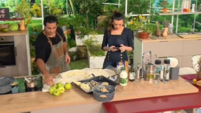 moy-esteile-i-mama-moy-minyma-oti-eimaste-amp-8230-i-nikoleta-ralli-itan-2-lepta-ston-aera-choris-na-to-xerei-100129