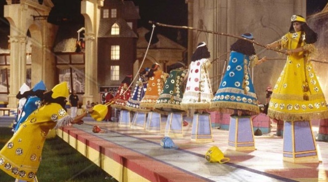 paichnidia-choris-synora-epistrefoyn-stin-elliniki-tileorasi-meta-apo-20-chronia-75933