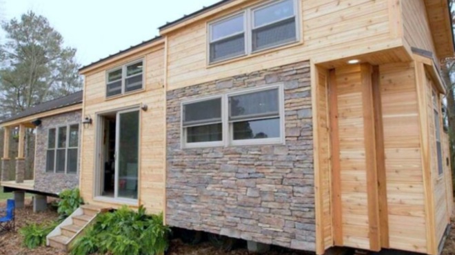 sto-stinoyn-se-3-meres-koimizei-7-atoma-to-xylino-spitaki-ton-37-tm-poy-to-esoteriko-toy-moiazei-me-soyita-24055