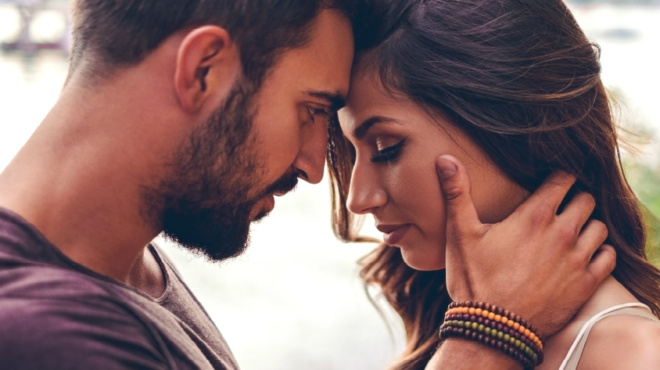 20-pragmata-poy-oles-oi-gynaikes-tha-ithelan-na-kanei-o-syntrofos-toys-79769