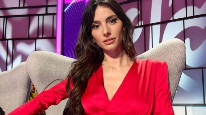 mpalkoni-gipedo-fantasmagoriki-ntoylapa-thea-oneiro-to-spiti-tis-iliannas-papageorgioy-to-zileyei-oli-i-penteli-123381