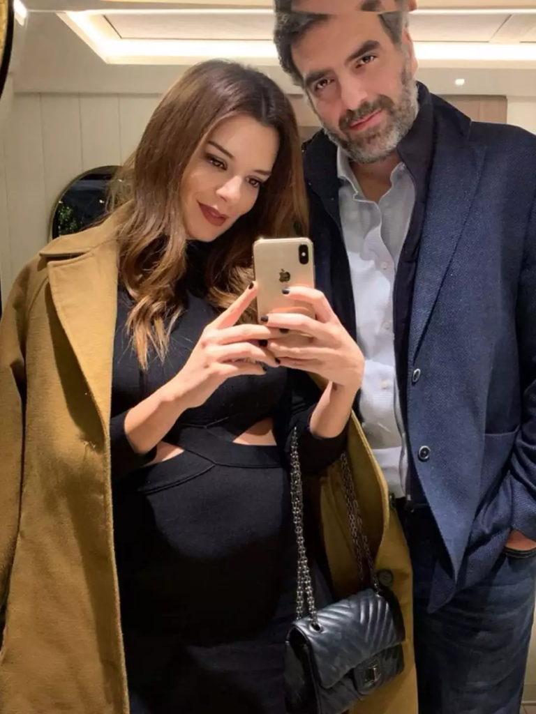 Νικολέττα Ράλλη φουσκωμένη κοιλιά