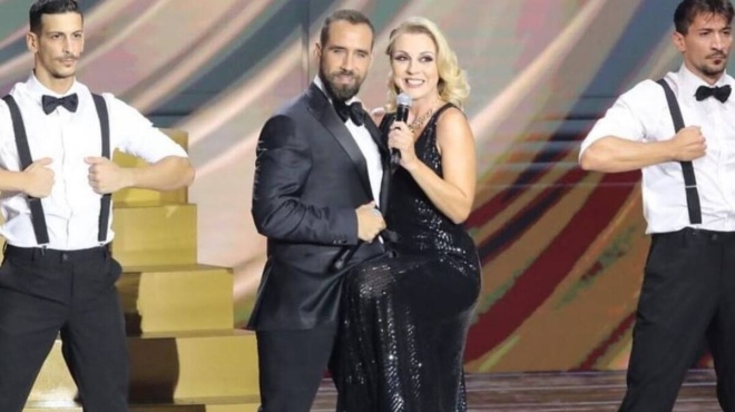 o-paschalis-terzis-fonaze-60-servitoroys-kai-loyloydoydes-sto-kamarini-toy-kai-edine-100e-ston-kathena-127838