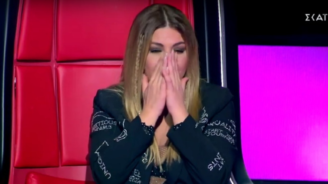 einai-para-poly-sygkinitiko-giati-dyskoleytikame-ligo-amp-8230-lygise-i-elena-paparizoy-me-ayto-poy-akoyse-sto-the-voice-123191