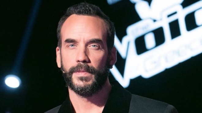 kolliti-tis-kainoyrgioy-13-chronia-mikroteri-toy-i-koykla-nea-syntrofos-toy-moyzoyraki-meta-ti-tzina-varela-123093