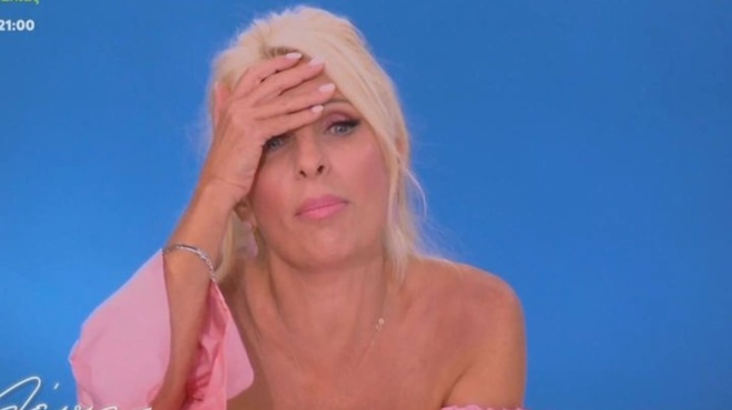 amp-8220-panagia-moy-perasan-2-chronia-gia-na-to-po-amp-8221-to-xestomise-on-air-i-menegaki-amp-038-etreche-na-mazepsei-ta-asymmazeyta-120515