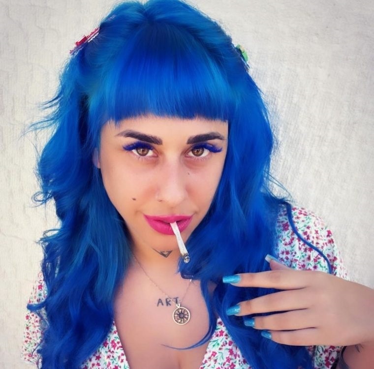 Super Κική – Ξέσπασε η μητέρα της