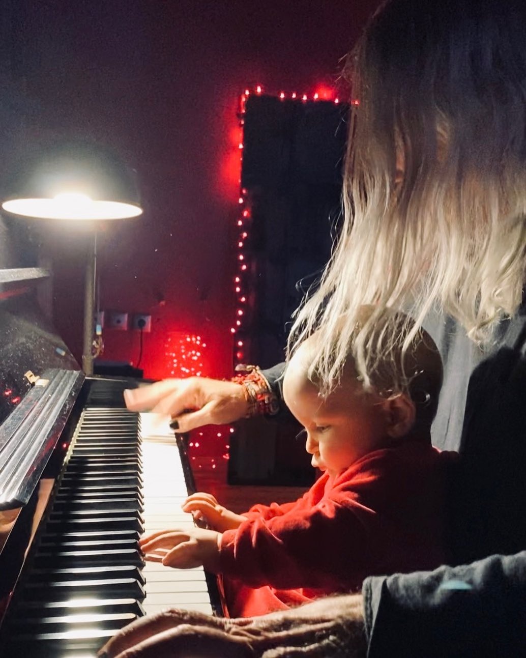 Έλενα Φερεντίνου