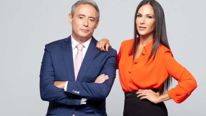 sas-echo-mia-oraia-ekplixi-amp-8230-chamos-me-tin-anthi-voylgari-gyrise-stin-ekpompi-ntymeni-sta-leyka-kai-amp-8230-ananeomeni-133481