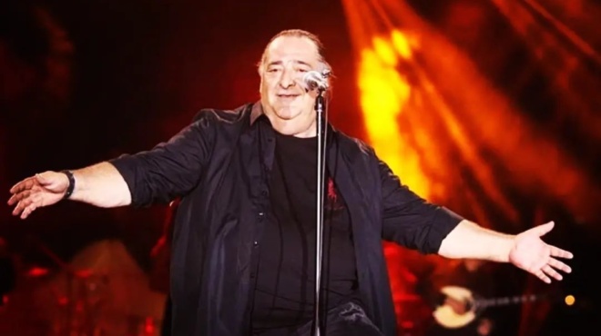 apokalypsi-sok-gia-ton-vasili-karra-2-chronia-meta-ton-thanato-toy-eno-itan-diasolinomenos-petaxe-tin-petaloyda-kai-134017