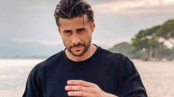 einai-mazi-tis-meta-ton-chorismo-apo-ti-valavani-me-ayti-tin-paiktria-toy-survivor-einai-zeygari-o-vasalos-134099