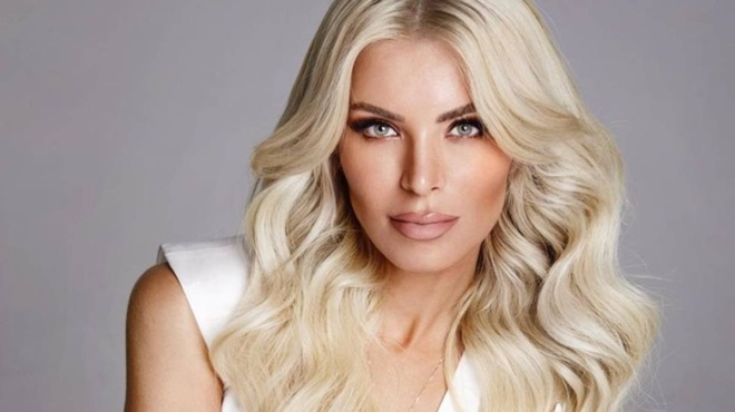 tin-proti-olokliromeni-schesi-tin-eicha-se-megali-ilikia-i-apokalypsi-tis-kainoyrgioy-amp-038-i-dyskoli-thesi-poy-vrethike-134729