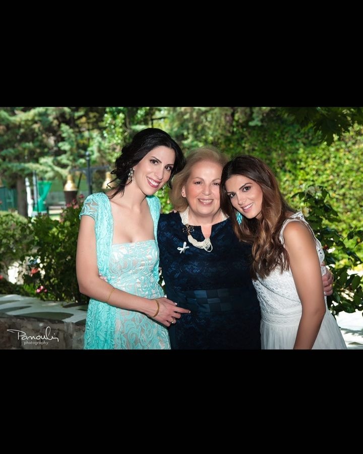 Σταματίνα Τσιμτσιλή για μητέρα και αδελφή 