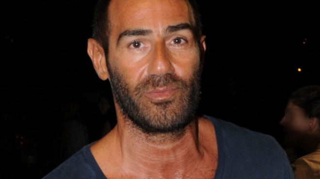 amp-8220-akoy-geloie-typako-amp-8221-reporter-poy-emeine-aypnos-48-ores-sta-tempi-amp-8220-katakeraynonei-amp-8221-ton-antoni-kanaki-129892