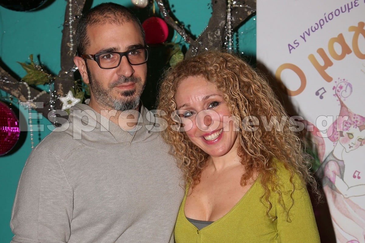 Κάρμεν Ρουγγέρη γιος 