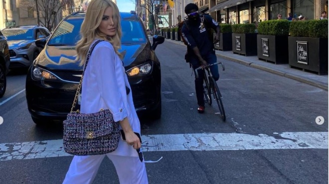 amp-8220-stin-kideia-de-tha-pas-amp-8221-amp-8220-kraximo-amp-8221-stin-kainoyrgioy-poy-pige-nea-yorki-gia-pascha-anti-sto-amp-8220-antio-amp-8221-sti-filis-tis-141103