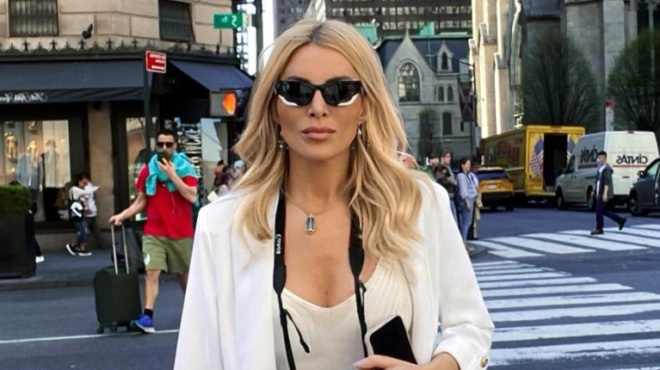 eiche-pano-tis-10-misthoys-i-katerina-kainoyrgioy-vgike-etsi-ston-dromo-kai-travixe-ola-ta-vlemmata-141174