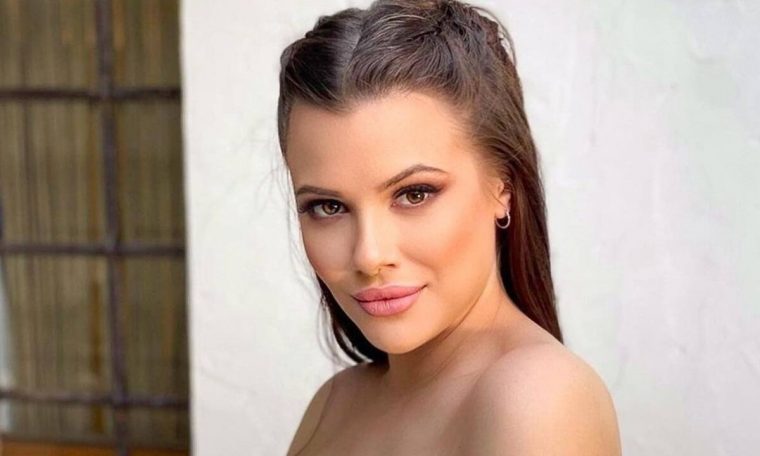 Λάουρα Νάργες