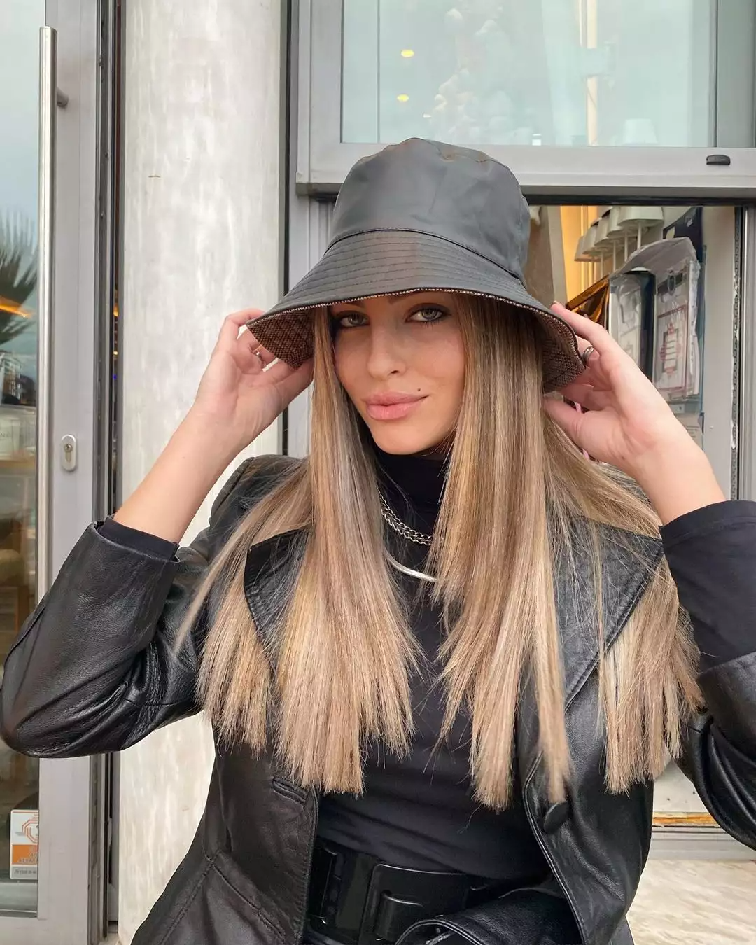 Νίκος Οικονομόπουλος σύντροφος 