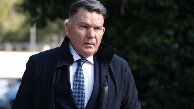 oloi-sta-mpoyzoykia-koitoysan-ton-alexi-koygia-ragisan-ta-patomata-me-to-vary-zeimpekiko-poy-chorepse-137424