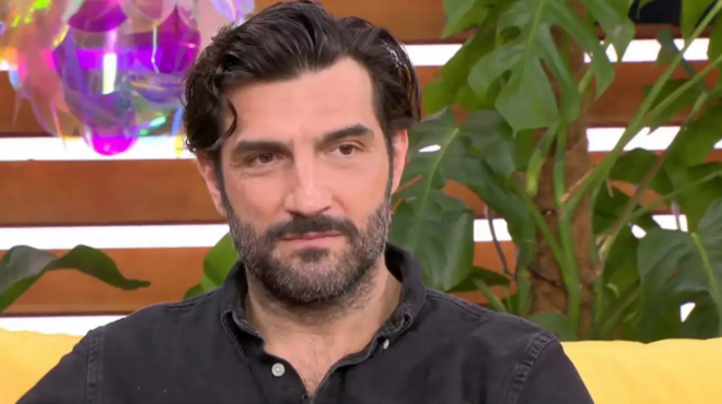 sygklonizei-o-nikos-koyris-zo-me-ton-fovo-tis-arrostias-moy-zo-kathimerina-me-to-fovo-toy-teloys-moy-amp-8230-140069