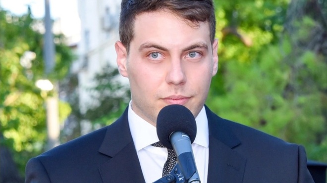 amp-8220-aggixe-amp-8221-to-10-amp-038-dikaiothike-o-tilemachos-aristeyse-stin-iatriki-athinon-amp-038-edose-perifanos-ton-orko-ston-ippokrati-140472