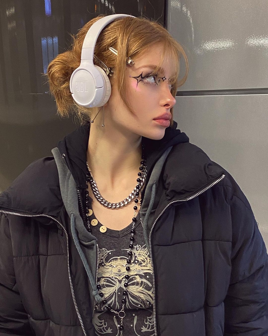 Αγνώριστη η Ξένια Μοτσκαλίδου