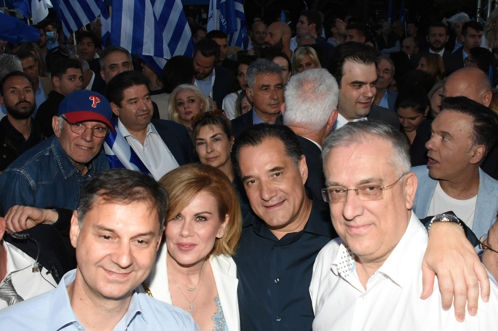 Η Ευγενία Μανωλίδου στον Κυριάκο Μητσοτάκη 