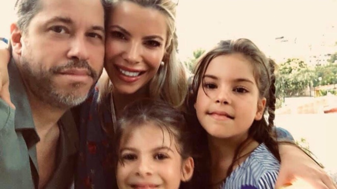 san-na-vlepoyme-tin-antelina-se-25-chronia-oi-eyches-stin-panemorfi-13chroni-kori-tis-kai-i-apisteyti-omoiotita-toys-153038