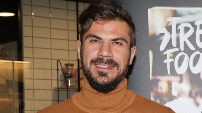 matheytikan-ta-dysaresta-gia-ton-aki-petretziki-telos-epochis-gia-ton-gnosto-sef-kleinei-aron-aron-ta-magazia-toy-154032