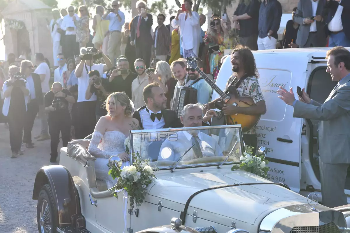 Γάμος Μουζουράκη