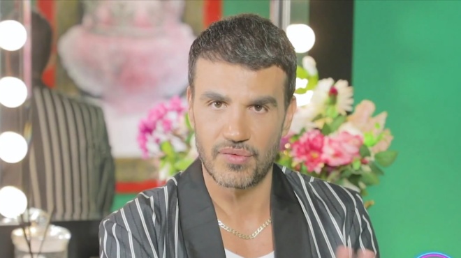 nosileyetai-o-gios-moy-kai-den-afinoyn-ton-2o-mpampa-toy-na-to-dei-epeidi-den-anagnorizetai-apo-to-kratos-147147