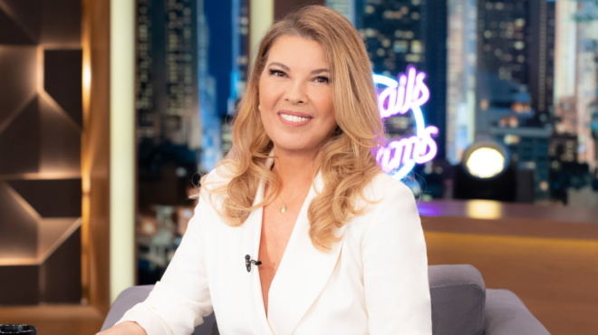 saronei-i-sofia-alimperti-amp-8220-chtypise-amp-8221-kokkino-stin-tiletheasi-i-ekpompi-tis-ti-noymera-epiase-to-amp-8220-zise-allios-amp-8221-147684