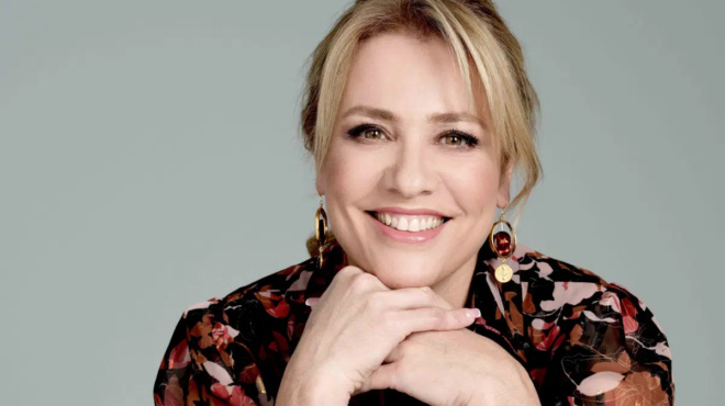 me-sgoyra-mayra-mallia-mia-alli-ki-omos-se-ayti-ti-foto-einai-i-marianna-toymasatoy-kaneis-den-tin-anagnorizei-148216