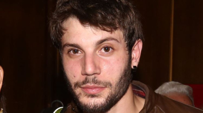 paris-skartsolias-gia-ton-patera-toy-o-organismos-toy-epathe-sok-ap-amp-8217-to-trakarisma-ta-organa-esvinan-ena-ena-160227