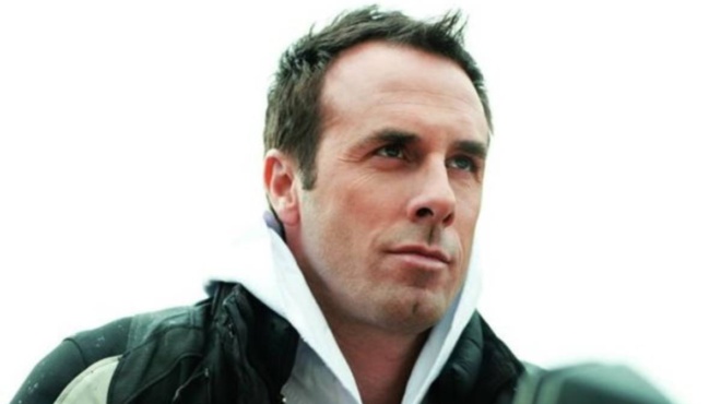 egine-pappoys-echei-2-eggonia-toy-pesan-ta-mallia-pos-einai-simera-o-prodromos-toy-big-brother-22-chronia-meta-162347