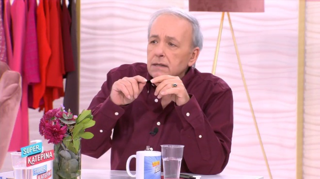 ayto-einai-thrasos-den-tha-to-kaneis-mprosta-se-emena-tha-apochoriso-en-exallo-o-mikroytsikos-ston-aera-161836