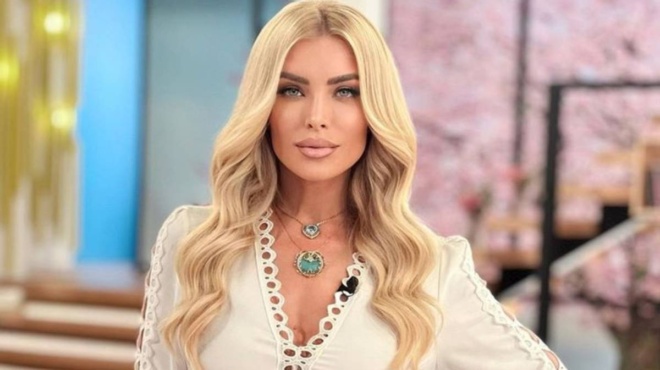 metaniose-pikra-i-katerina-kainoyrgioy-den-eprepe-na-kano-plastikes-palia-imoyn-pio-oraia-eicha-fysiki-omorfia-164860