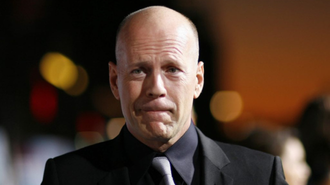 akoma-thymatai-poia-eimai-ragizei-kardies-i-kori-toy-mproys-goyilis-gia-ti-machi-toy-me-tin-anoia-156300