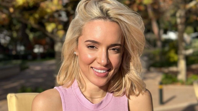 vomva-apo-kalomoira-ta-eipa-ola-ston-antra-moy-meta-apo-10-chronia-gamoy-den-antecha-na-toy-to-kratao-kryfo-158271