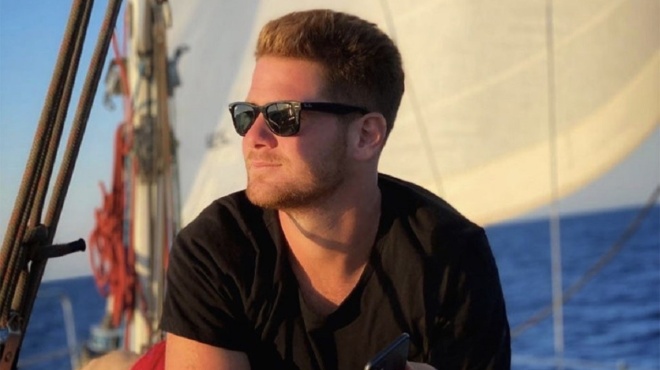 ores-agonias-me-ti-fotia-sti-rodo-se-katastasi-ektaktis-anagkis-o-tzeims-kafetzis-metaferei-kosmo-me-to-skafos-toy-170837