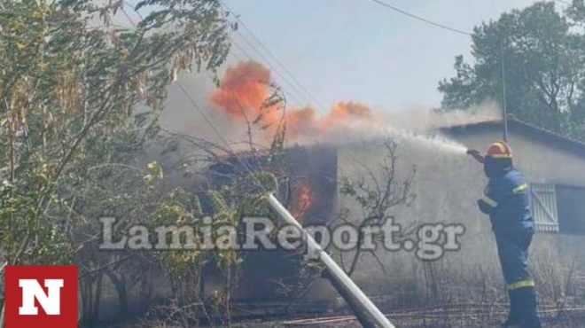 amp-8216-ektakto-megali-fotia-sti-lamia-amp-8211-kaikan-spitia-ichise-to-112-ekkenonetai-amesa-megalo-tmima-tis-polis-171930